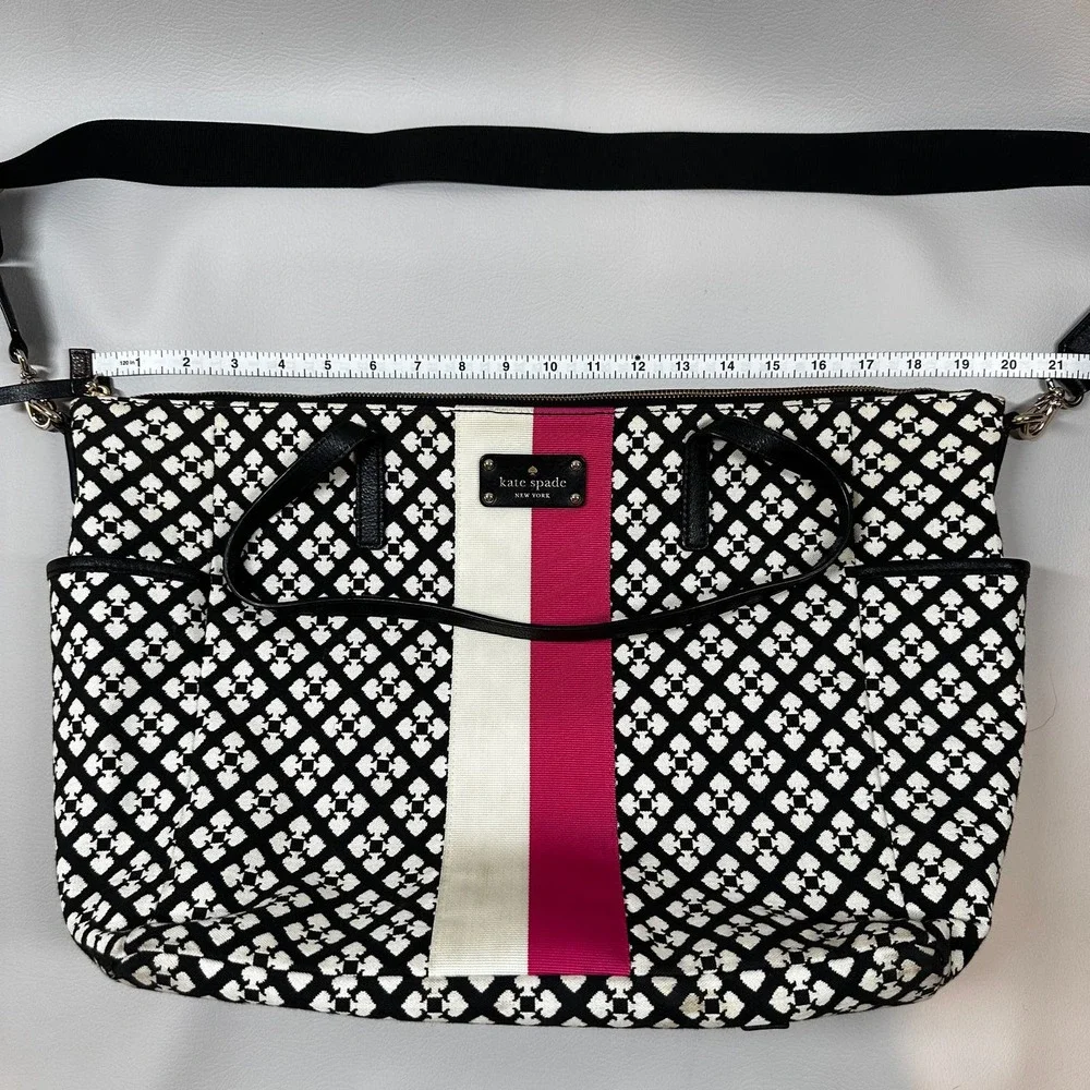 Kate Spade / Diaper Bag & Matching Wallet - Picture 6 of 16